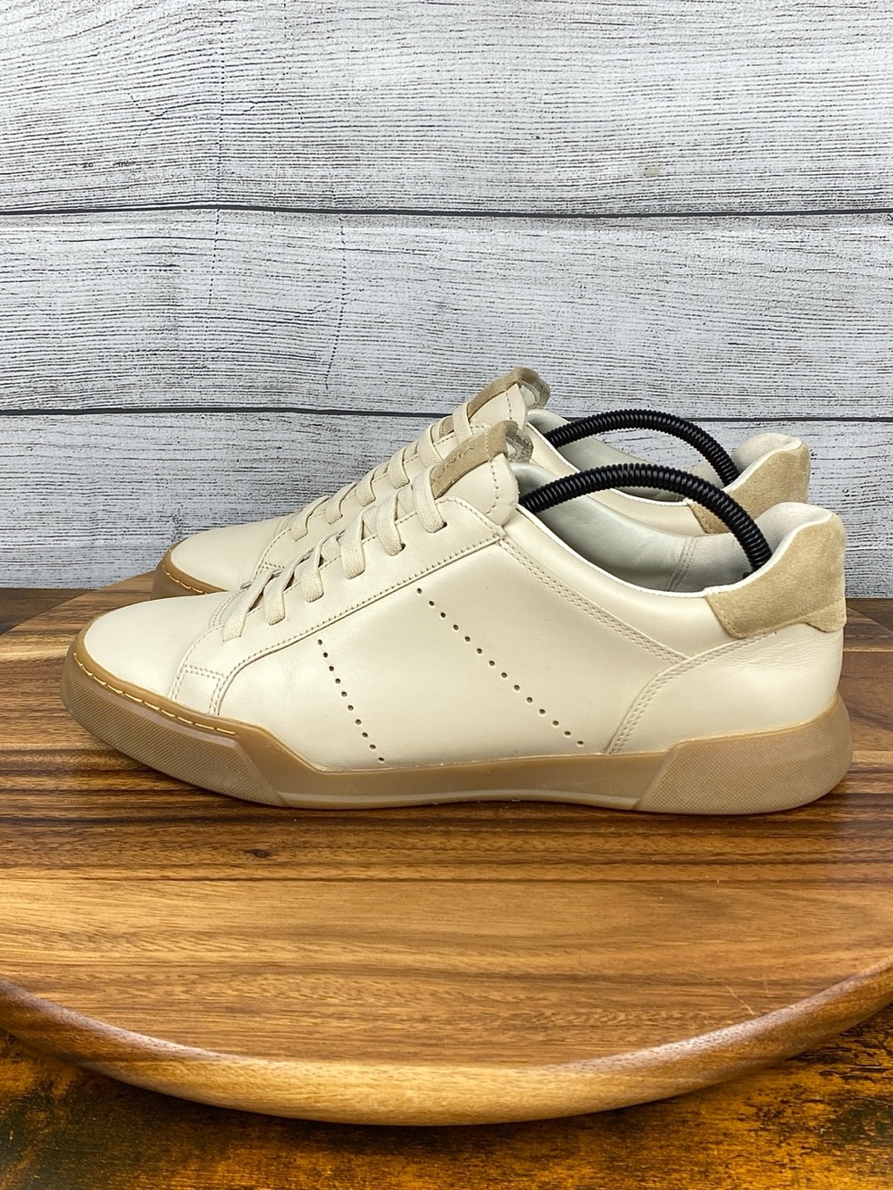 VINCE Mercer Slip On Sneaker Beige Tan Leather Elastic Laces Mens Shoe Size 10.5